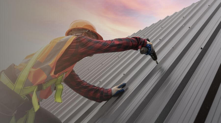 Expert Emergency Roof Repairs services in Saint Louis, MI